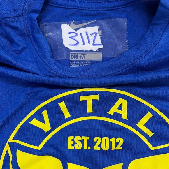 NWOT Nike 1pc tee - Picture 6 of 6